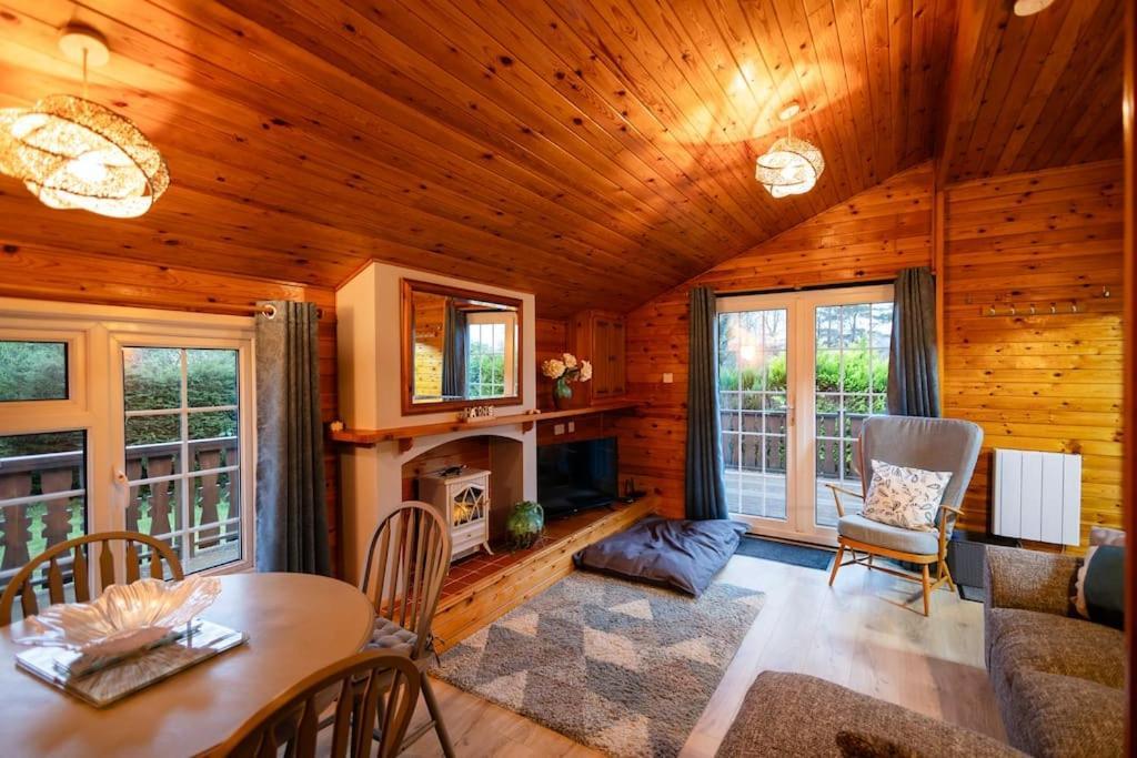 Rural Log Cabin In Snowdonia Near Coed Y Brenin By Seren Short Stays Ffestiniog Buitenkant foto