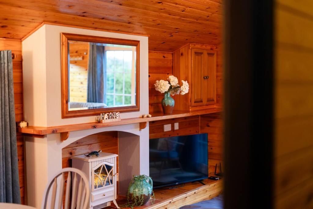 Rural Log Cabin In Snowdonia Near Coed Y Brenin By Seren Short Stays Ffestiniog Buitenkant foto