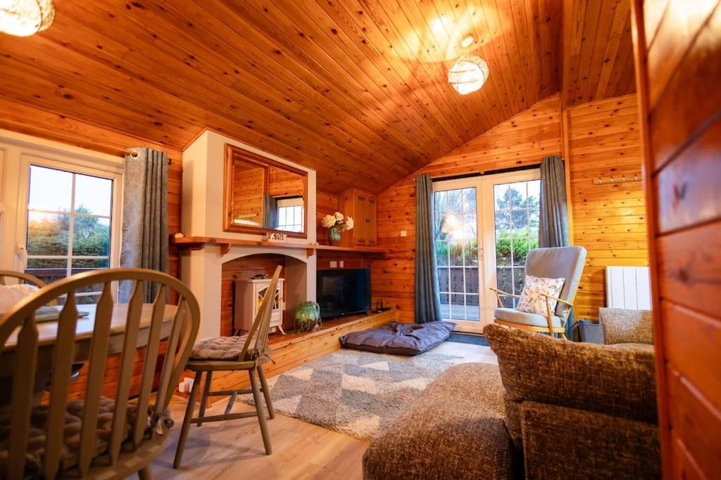 Rural Log Cabin In Snowdonia Near Coed Y Brenin By Seren Short Stays Ffestiniog Buitenkant foto